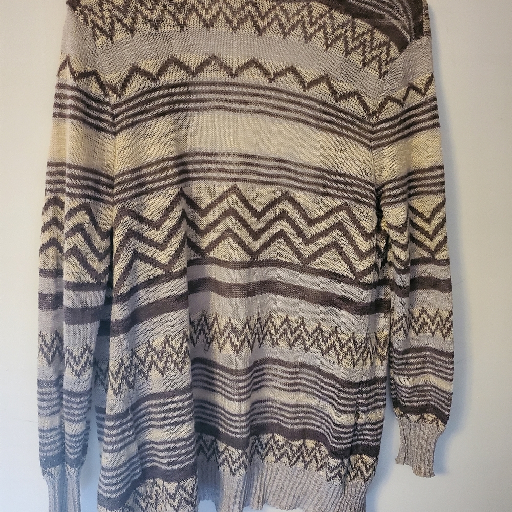 Cardigan - Picture 2 of 3